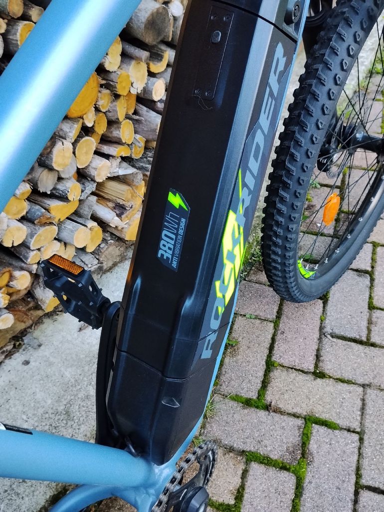 Used ROCKRIDER 27.5" E-ST 100 ELECTRIC MOUNTAIN BIKE 2021 2021 Mountainbike, Light Gray, 27.5 — image 6 of 7