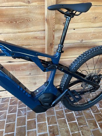 Used Wilier Karga SHIMANO DEORE + EP6 2024 2024 Mountainbike, Blau, 29 — image 9 of 10