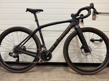 Trek, Checkpoint SRAM Rival eTap AXS