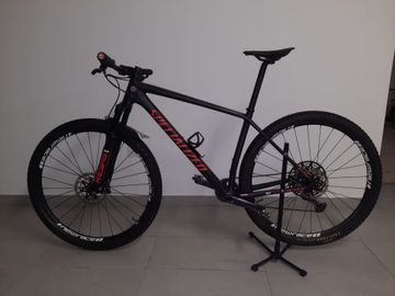 Tweedehands Specialized Men's Epic Hardtail Comp 2018 2018 Mountainbike — afbeelding 2 van 7