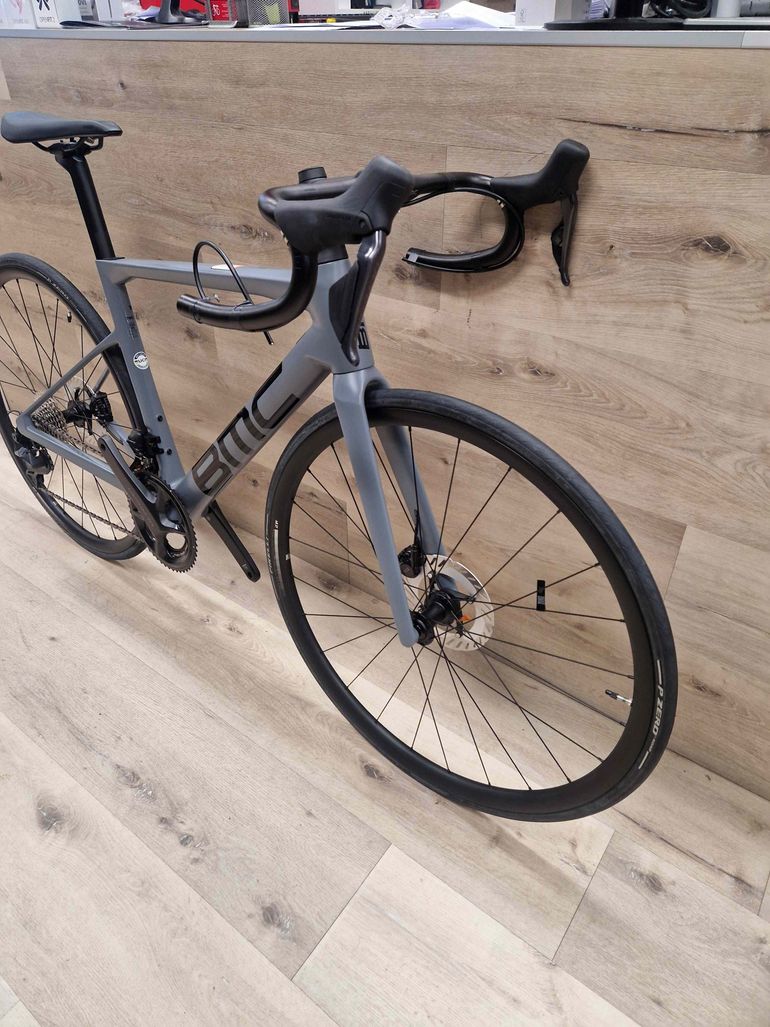 Used BMC TEAMMACHINE SLR TWO 2025 2025 Road & Gravel, Gris claro — image 3 of 4