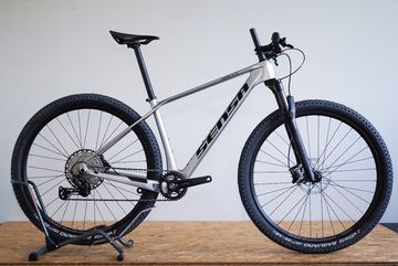 Tweedehands Sensa Fiori Evo Pro 2024 2024 Mountainbike — afbeelding 1 van 9