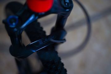 Used Trek Procaliber 9.5 2024 2024 Mountainbike, Red, 29 — image 5 of 10