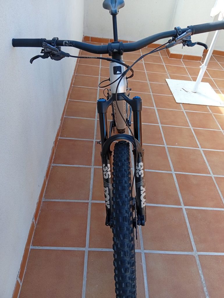 Used Canyon SPECTRAL CF8 K.I.S.2023 2023 Mountainbike, Light Gray — image 3 of 15