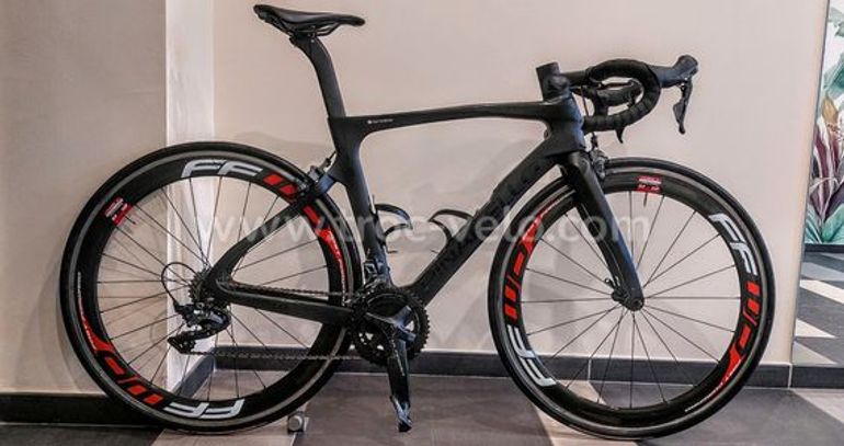 Used Pinarello Pinarello Prince Ultegra Mécanique 2019 Road & Gravel, Black — image 1 of 3
