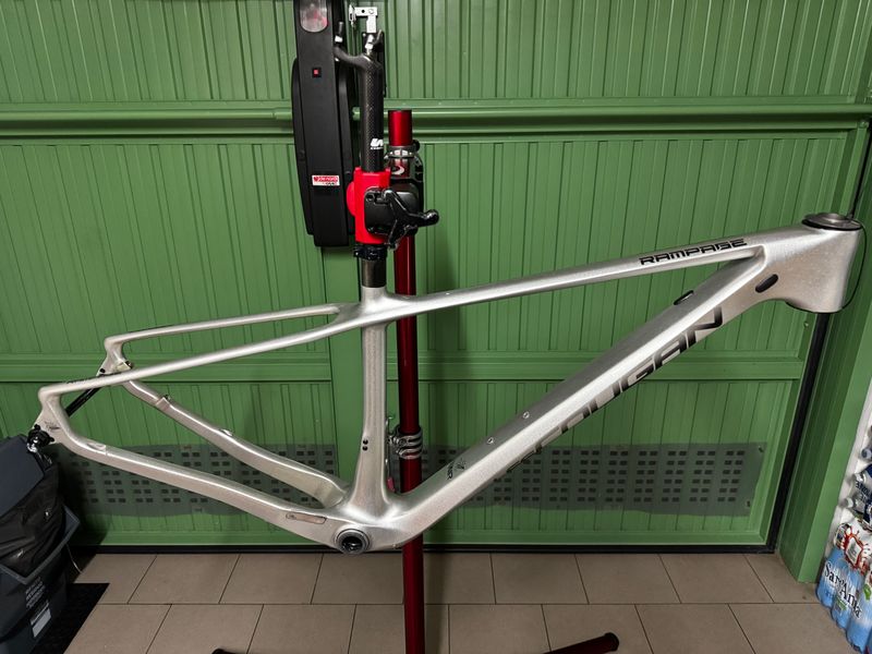 Brugt Lee Cougan Rampage 428 RE 2023 Frameset 2023 Mountainbike — billede 1 af 6