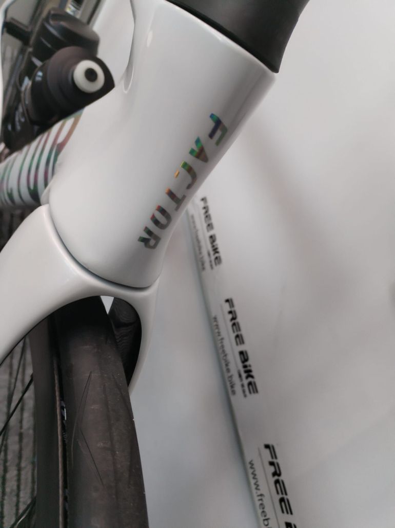 Used Factor OSTRO VAM - SRAM Red 2024 Frameset 2024 Road & Gravel — image 6 of 8