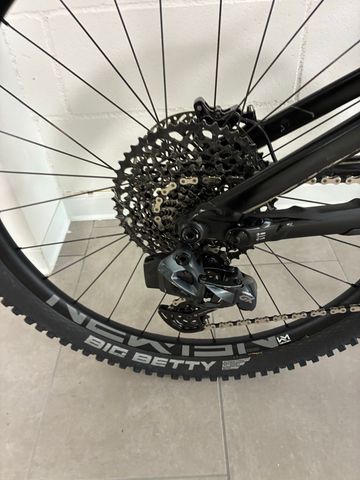 Używany Specialized Turbo Levo SRAM GX Eagle AXS (T-Type) 2023 Mountainbike — zdjęcie 6 z 7