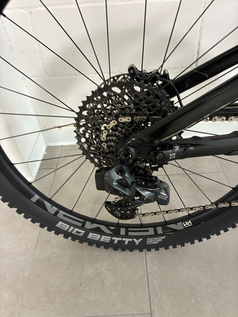 Używany Specialized Turbo Levo SRAM GX Eagle AXS (T-Type) 2023 Mountainbike — zdjęcie 6 z 7