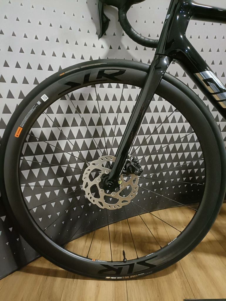 Used Giant Tcr Shimano 105 Di2 2025 Road & Gravel — image 9 of 9