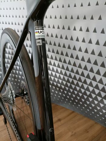 Used Giant TCR Advanced Pro 1 AXS 2025 2025 Road & Gravel, Black — image 9 of 10