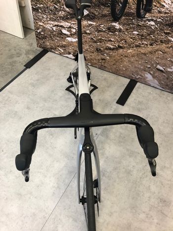 Used Lapierre Xélius DRS 8.0 SRAM Force AXS 2025 Road & Gravel, Light Gray — image 3 of 3