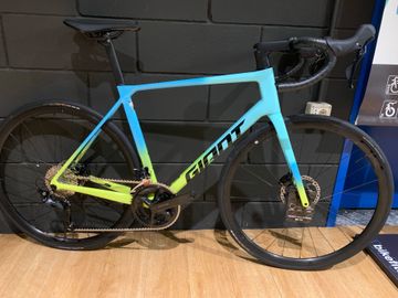 Brugt Giant Tcr Advanced 2 2026 Capri Blue 2026 Road & Gravel