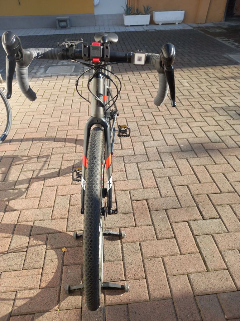 Used Wilier Jareen Shimano 105 7000 Hydro, 11S 2020 2020 Road & Gravel, Black — image 1 of 5