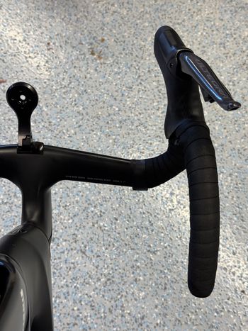 Used Trek Madone SLR 6 Gen 7 2024 2024 Road & Gravel, Black — image 9 of 14
