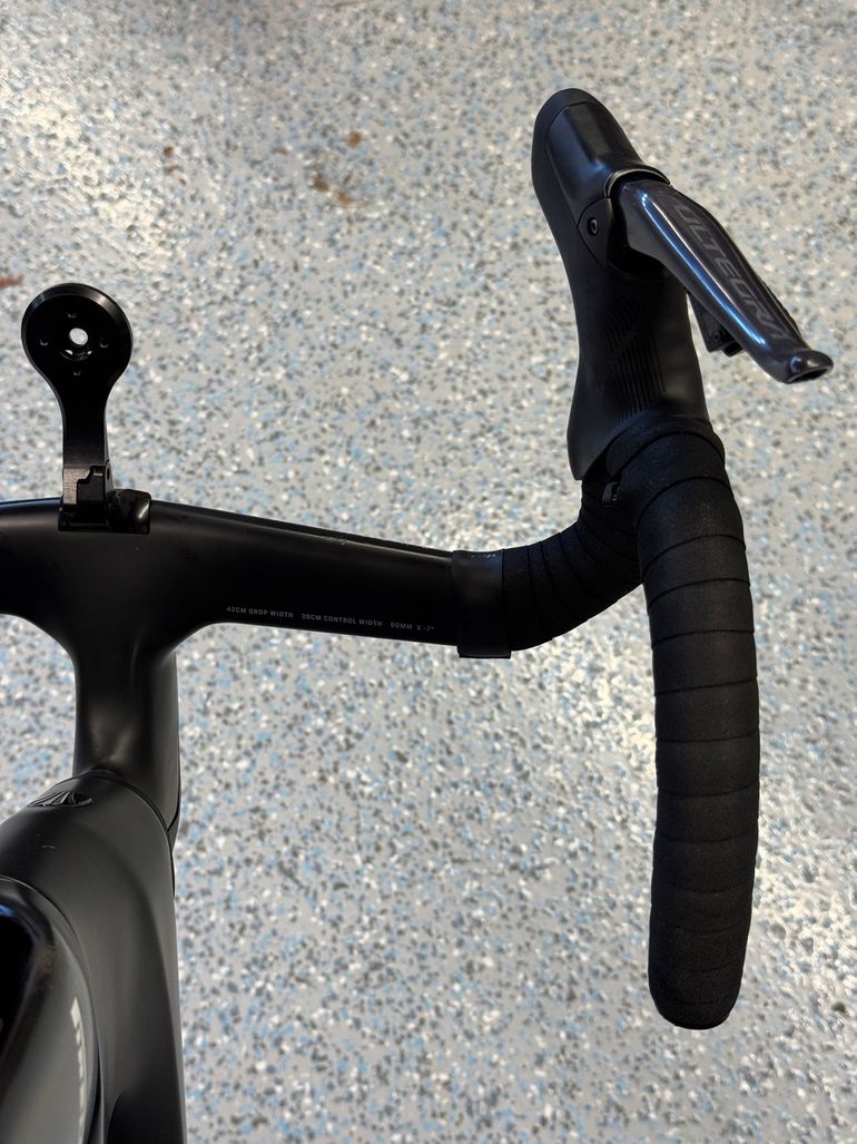 Used Trek Madone SLR 6 Gen 7 2024 2024 Road & Gravel, Black — image 9 of 14