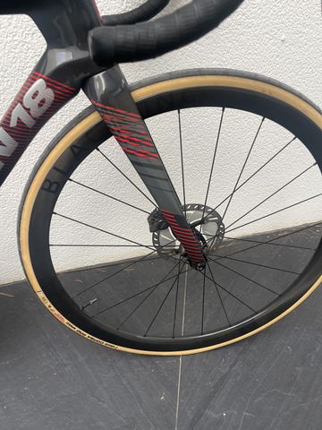 Used Argon 18 SUM PRO 2024 Road & Gravel, Red — image 2 of 11
