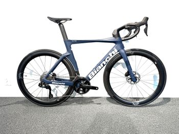 Used Bianchi Oltre Comp 105 Di2 2025 Road & Gravel, Blue — image 3 of 7