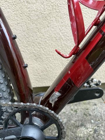 Used Trek Procaliber 9.8 2023 2023 Mountainbike, Red, 29 — image 10 of 15