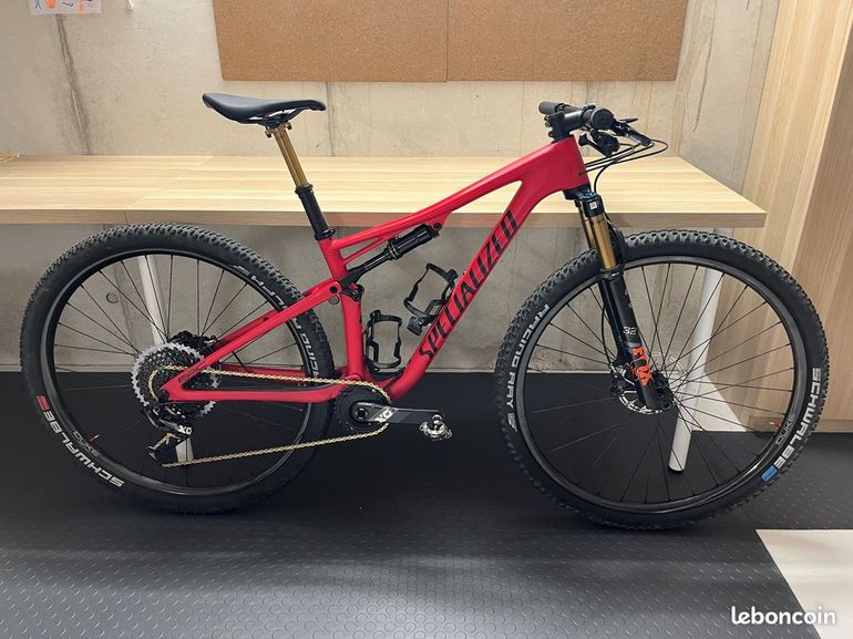 Used Specialized Specialized EPIC 2018 S SRAM X01 XCADEY 2018 Mountainbike, Rojo — image 1 of 9