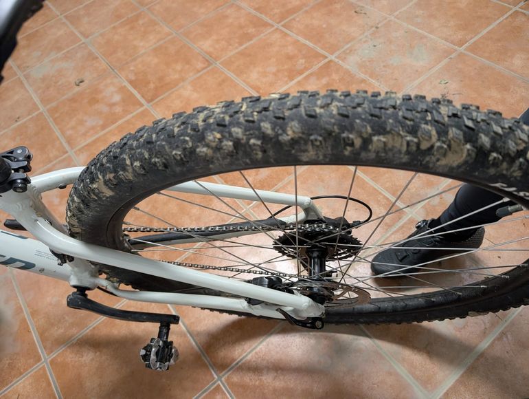 Used Specialized Rockhopper Other Microshift 2022 Mountainbike, White — image 11 of 18