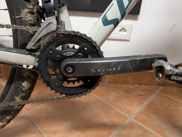Used Specialized Rockhopper Other Microshift 2022 Mountainbike, White — image 7 of 18