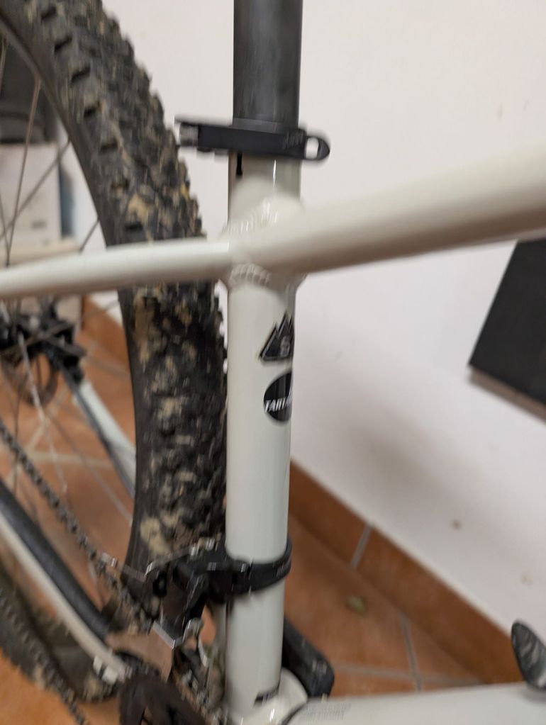 Used Specialized Rockhopper Other Microshift 2022 Mountainbike, White — image 5 of 18