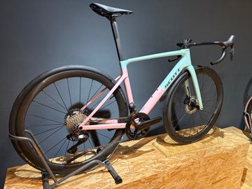 Brugt Scott Addict RC 10 2026 2026 Road & Gravel — billede 4 af 8