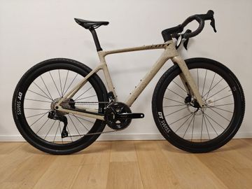 Brugt Scott Addict Shimano 105 Di2 2023 Road & Gravel — billede 1 af 7