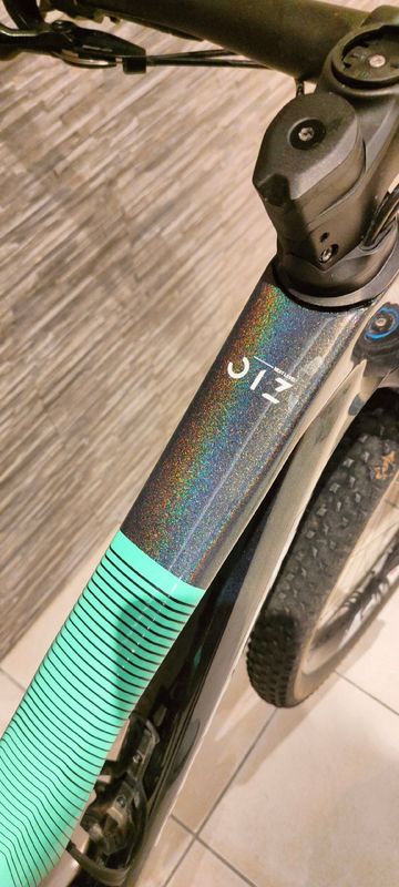 Orbea OIZ M-PRO 2024 2024 Mountainbike usato, Grigio chiaro — immagine 3 di 9
