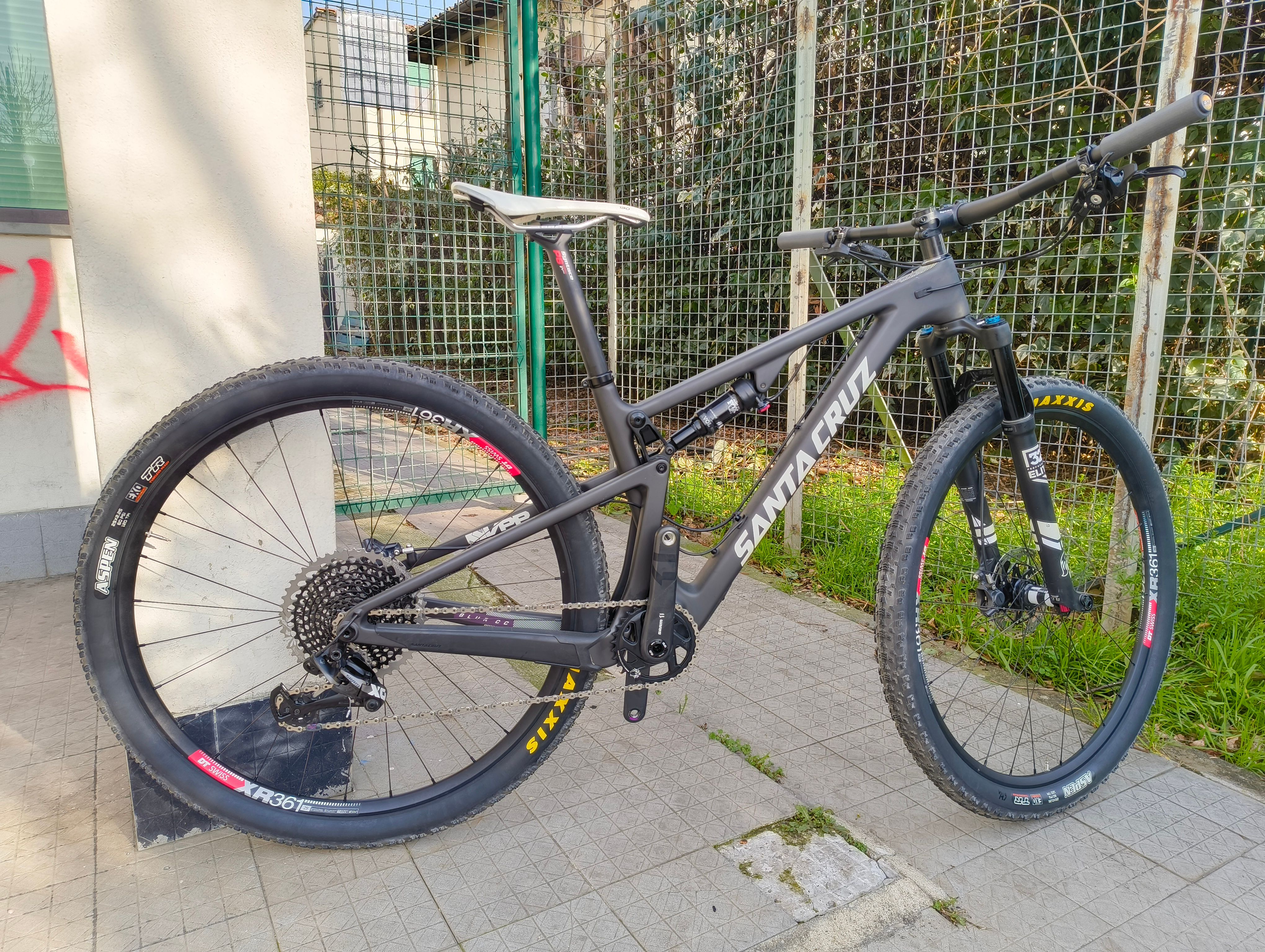 一真 /『SANTA CRUZ vol.01』Kazuma. Generich. Santa Cruz Blur X01 / Carbon CC / 29 2020 | buycycle