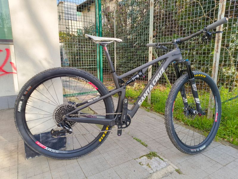 Used Santa Cruz Blur X01 / Carbon CC / 29 2020 2020 MTB