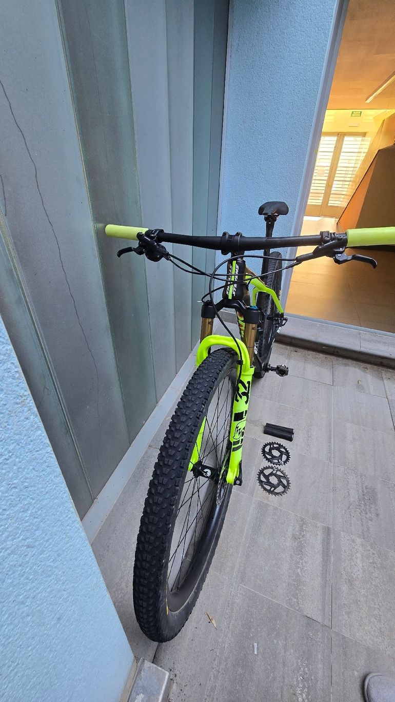 Used Stevens Stevens Sonora Carbono 2019 Mountainbike, Negro — image 4 of 13