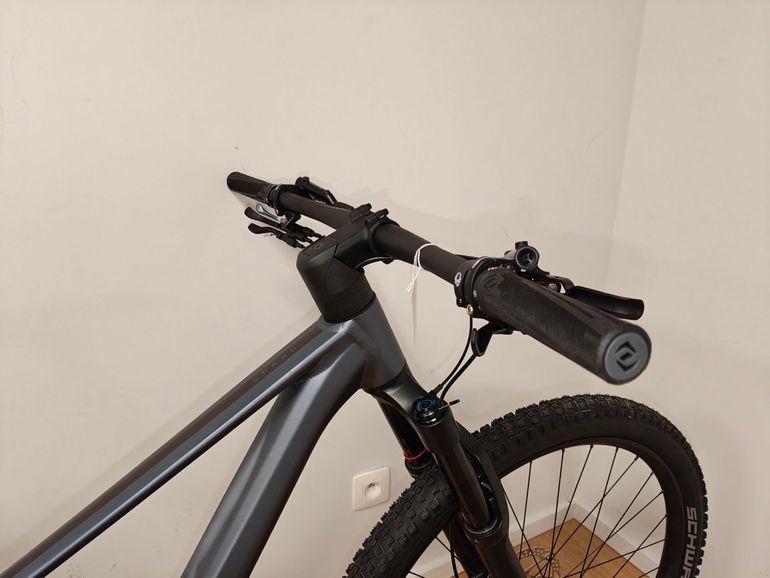 Used Scott Spark 950 2022 2022 Mountainbike, Hellgrau, 29 — image 4 of 8