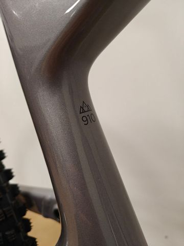 Scott Contessa Spark 910 2022 2022 Mountainbike usato, Grigio chiaro — immagine 6 di 8