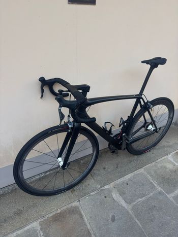 Used Specialized Tarmac Shimano Ultegra Di2 2016 Road & Gravel, Black — image 2 of 10