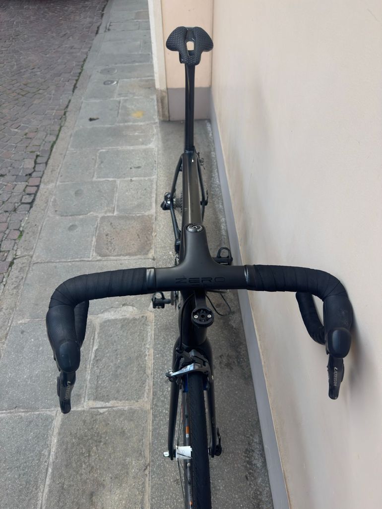 Used Specialized Tarmac Shimano Ultegra Di2 2016 Road & Gravel, Black — image 7 of 10