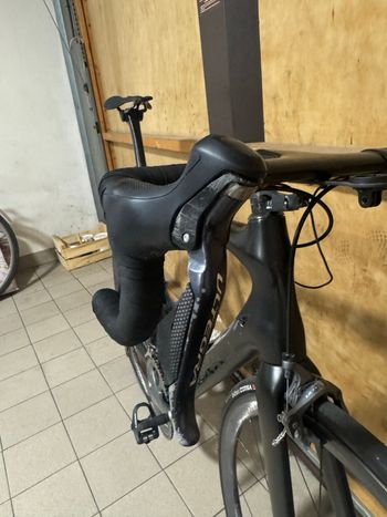 Used Specialized Tarmac Shimano Ultegra Di2 2016 Road & Gravel, Black — image 28 of 29