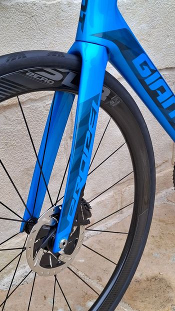 Used Giant Propel Shimano Dura Ace Di2 2020 Road & Gravel, Blue — image 30 of 40