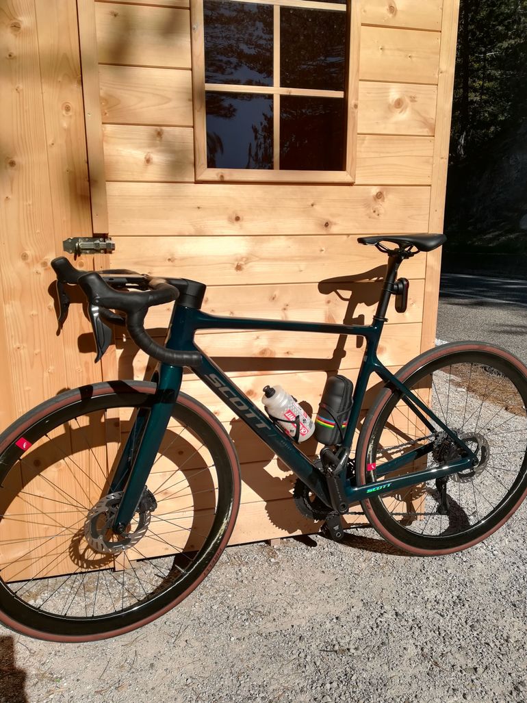 Used Scott Addict 20 2025 2025 Road & Gravel, Green — image 7 of 7