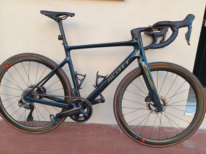 Used Scott Addict 20 2025 2025 Road & Gravel