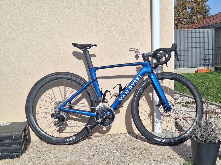 Used Van rysel RCR Rival AXS 2024 2024 Road & Gravel, Blue — image 1 of 4