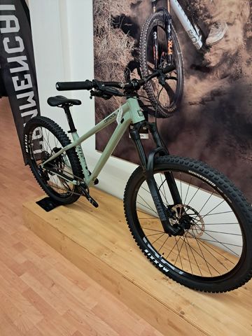 Commencal Commancal Meta Ht Am 2025 MTB usato