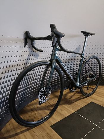 Used Giant TCR ADVANCED 1 PRO COMPACT 2025 2025 Road & Gravel, Green — image 9 of 10