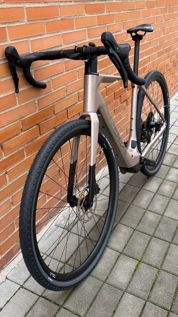 Orbea Denna M30 2025 2025 Road & Gravel usato, Bianco — immagine 3 di 19