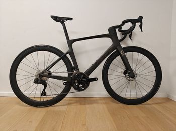 Scott, Foil Shimano 105 Di2