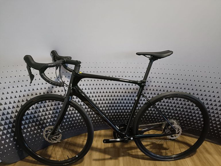 Used Giant Defy Advanced 1 2022 2022 Road & Gravel, Black — image 9 of 11