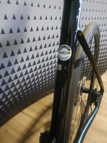 Used Giant Defy Advanced 1 2022 2022 Road & Gravel, Black — image 11 of 11