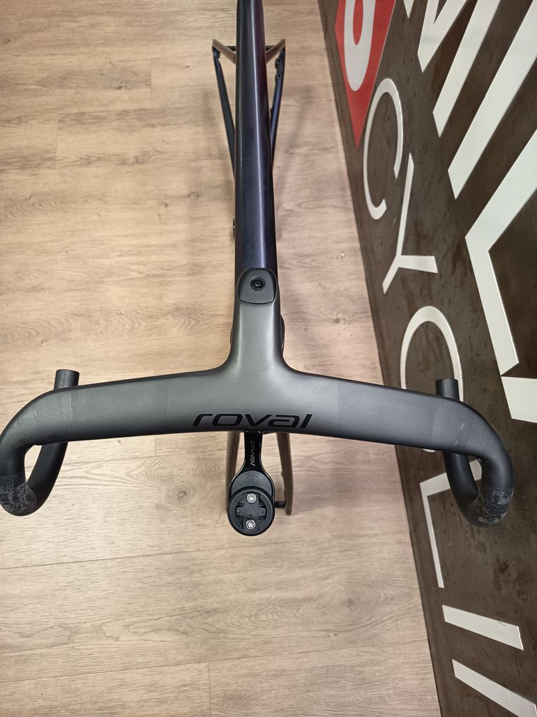 Used Specialized S-Works Tarmac SL8 LTD 2025 Frameset 2025 Road & Gravel — image 8 of 10