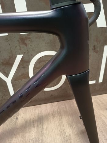 Used Specialized S-Works Tarmac SL8 LTD 2025 Frameset 2025 Road & Gravel — image 6 of 10